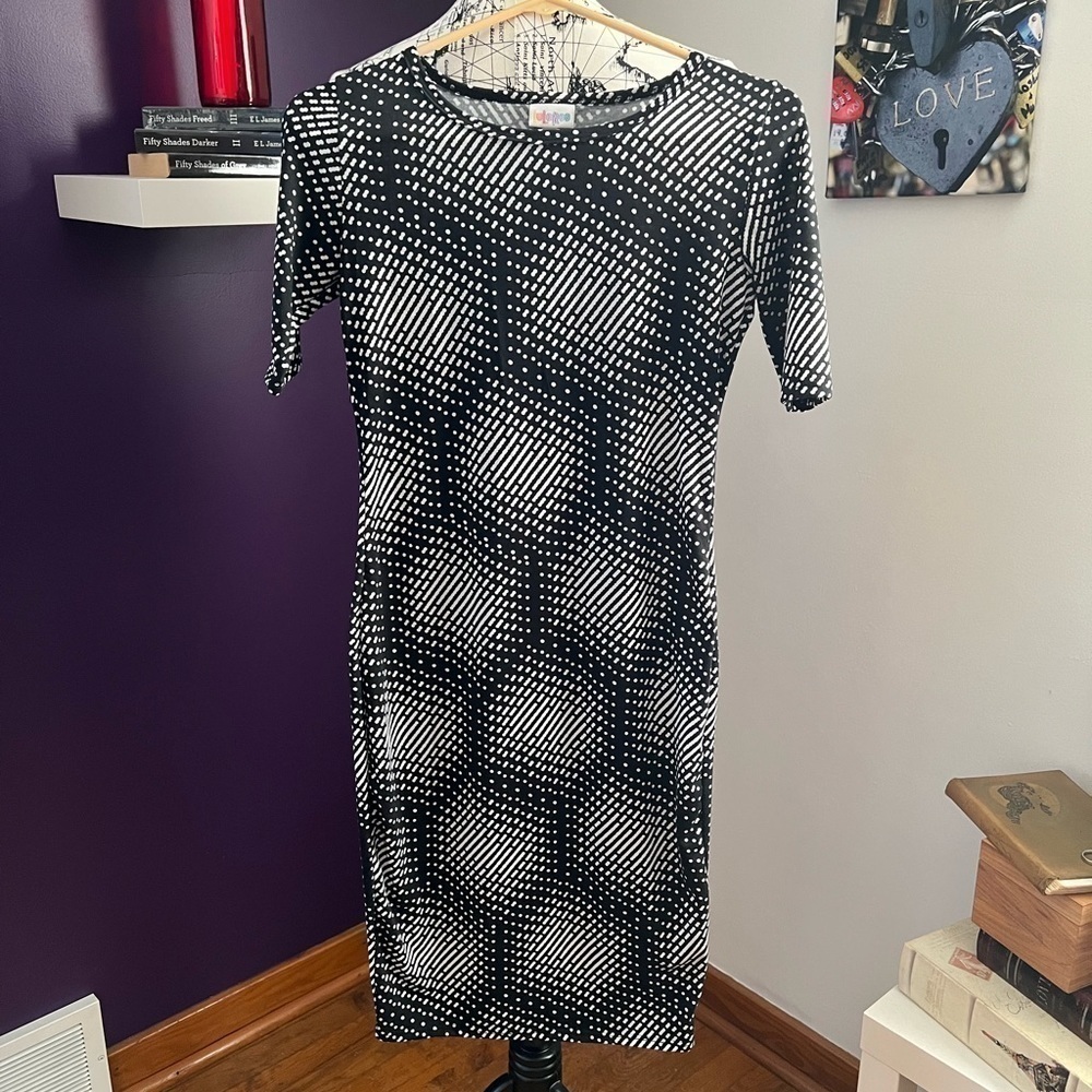 7 for $30 LULAROE Julia Dress